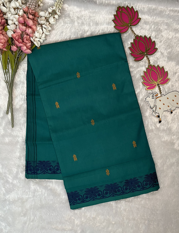 Green Kanchi Cotton Saree with Butta All Over - Blue Thread Borders