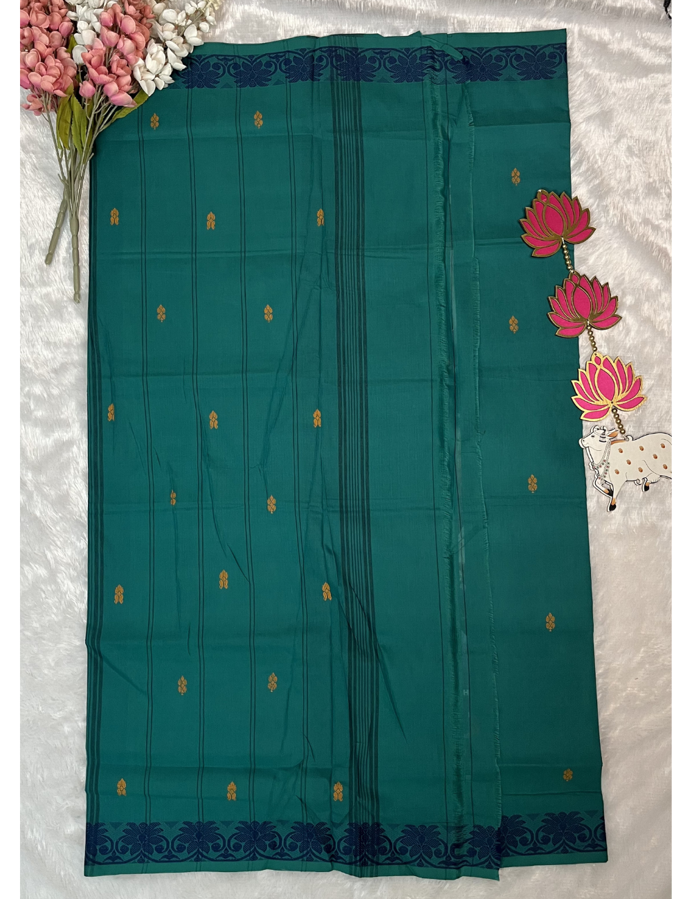 Green Kanchi Cotton Saree with Butta All Over - Blue Thread Borders