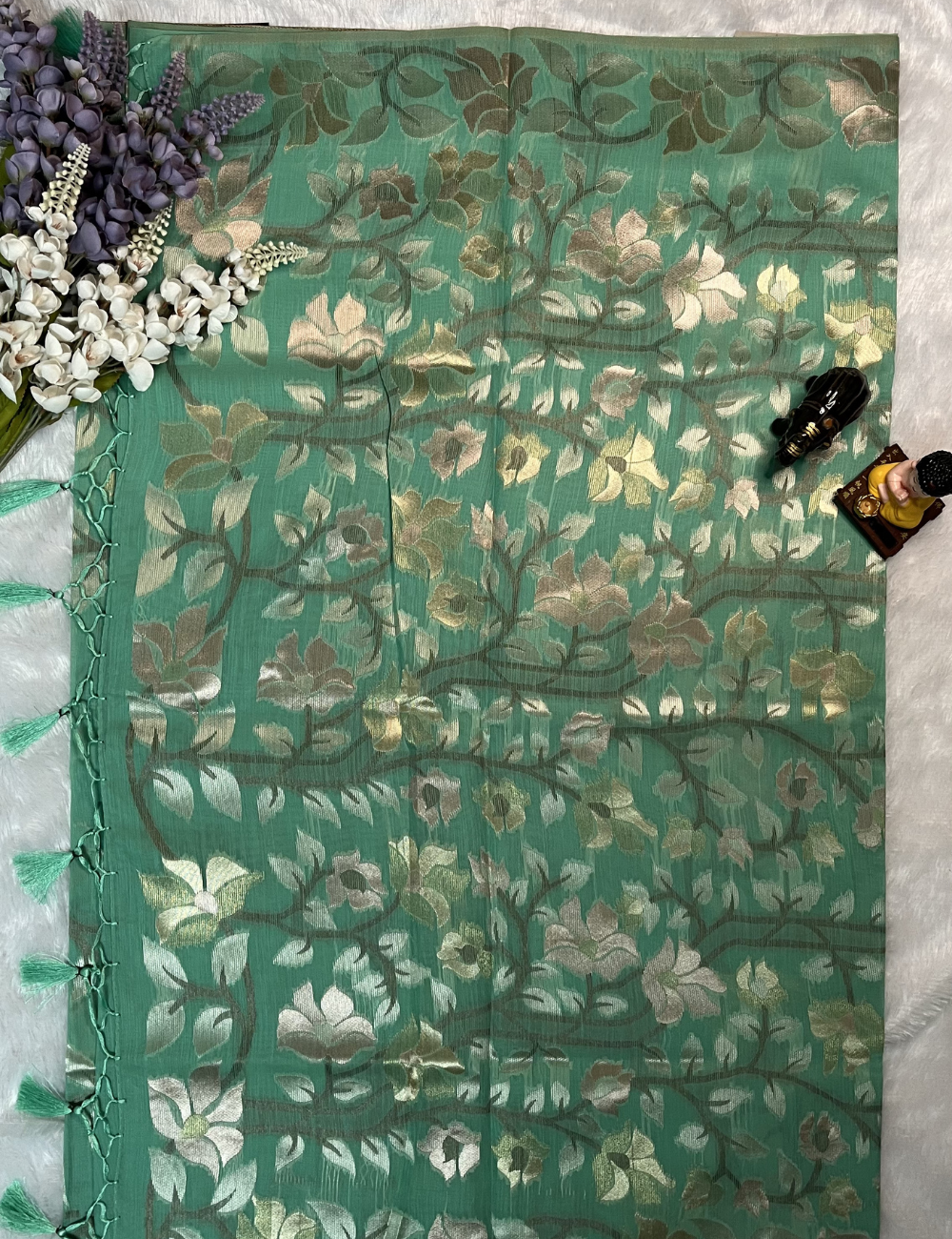 Linen Saree - Golden Jamdani Weaving Body - Pastel Green