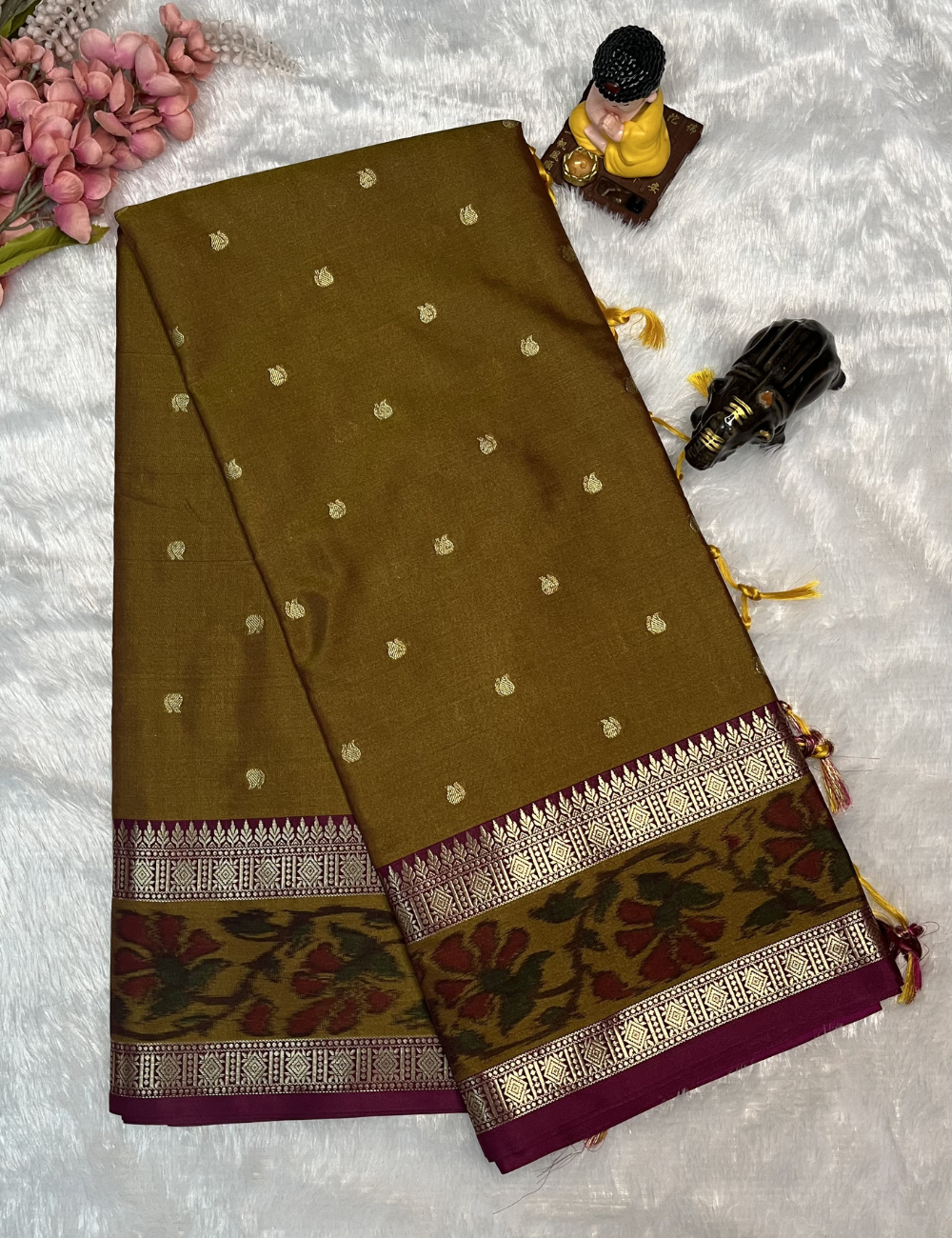 Semi Soft Silk - Pastel Brown - Pochampally border